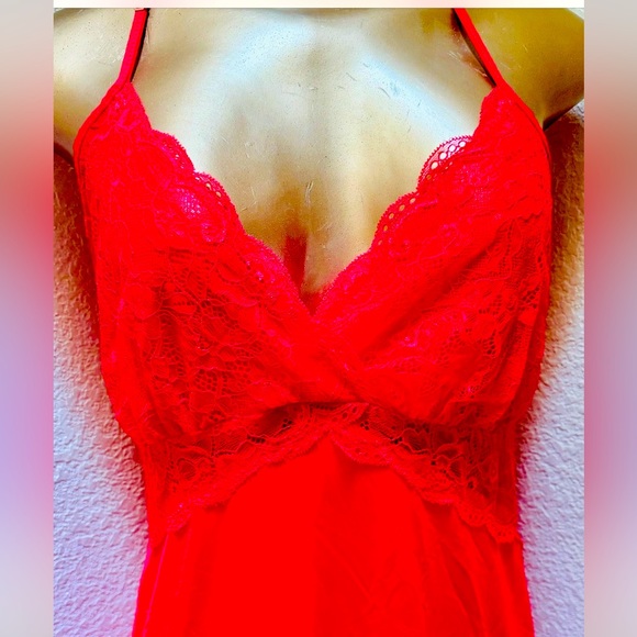 I.N.C. Lace long nightgown “L” Red Love MEW ! - Picture 5 of 13